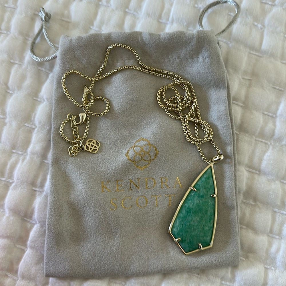Kendra Scott pendant necklace turquoise Amazonite Great Condition